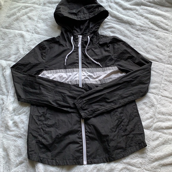 Zumiez Black Windbreaker - Picture 2 of 4
